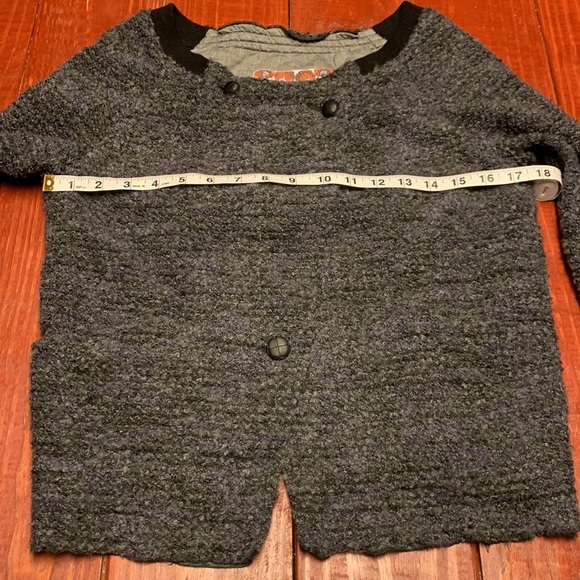 Free People Boucle Button Front Sweater/Jacket Asymmetrical Hem Gray/Purple Sz M - Picture 3 of 7